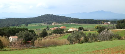 Cassa de la Selva view to hills