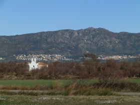 Sant Joan de Sescloses and ancient lake bed