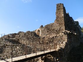 Castle of Palagret ruins behind Celra and Juia