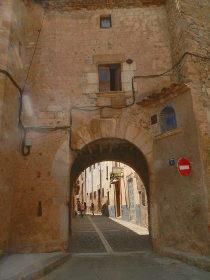 Cervia de Ter Town Gate