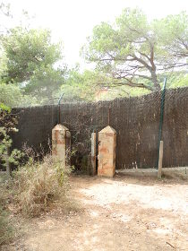 The Fence separating Santa Cristina area from GR92