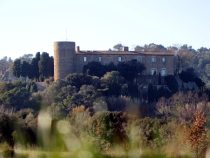 Foixa castle from below