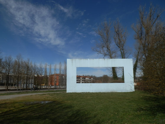 Olot Frame Sculpture on outskirts