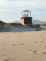 Pals beach lifeguard hut near Delfin Verd