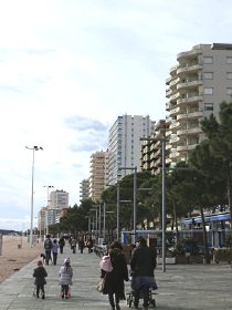 Platja dAro main beach and passeo