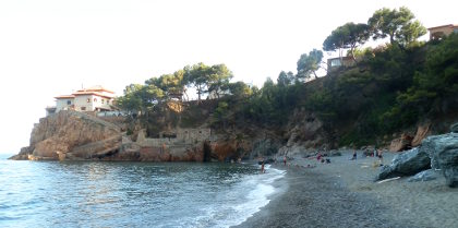 Platja Fonda entrance from right