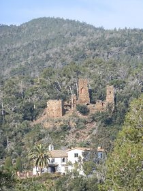 Castle of Vilaroma (Palamos) and Bell.loc